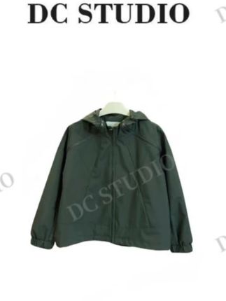 品质女装#冲锋衣#现代风格 #穿搭展示 #穿出自己的风格