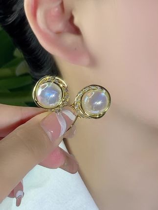 #时尚饰品 #最美的饰品 #耳钉高级 #今日耳环 #优雅永不过时