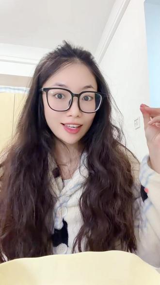 4号滇班长是大众口味,复购率最高的,今天有优惠券有赠品 #佤味大杂烩#佤味#麻辣鸡爪#吃货必备#追剧小零食推荐4号滇班长是大众口味,复购率最高的,今天有优惠券有赠品满30-5,满60-10,仅限今天。