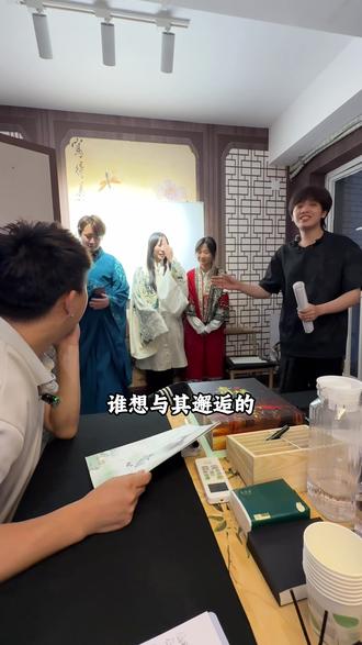 19.9就可以玩剧本杀啦,六选一的剧本,真的都好玩,快约上好朋友一起#剧本杀#游戏#团建#聚会#密室逃脱