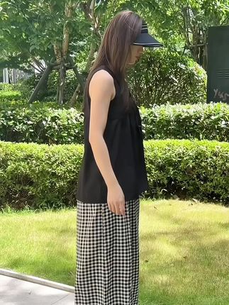啊啊啊!姐妹们相信我,这个棉绸凉凉裤真的太舒服太好看啦!颜色多种可选,巨巨好搭配显腿长,#美出高级感 #巨显瘦裤子 #棉绸裤子 #好物推荐🔥