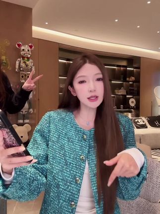 小香风外套#慵懒风穿搭 #穿搭分享 #小众设计感