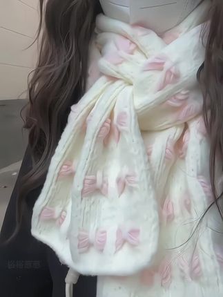 谁懂这条蝴蝶结围脖对女孩子的吸引力有多强!#手工编织 #送女友闺蜜礼物 #惊喜 #围巾