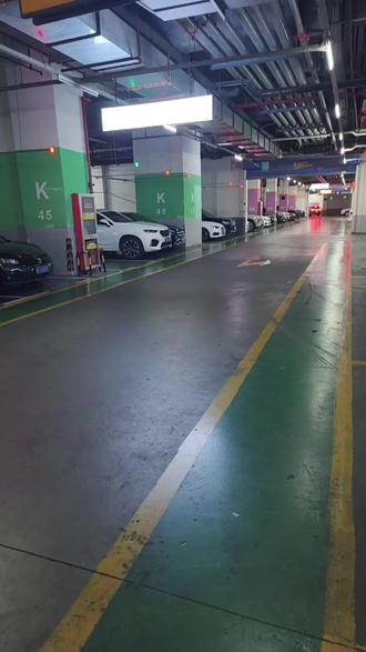 #柴晓晓 这倒是是啥事,离职动静这么大,联想2分钟完事了!