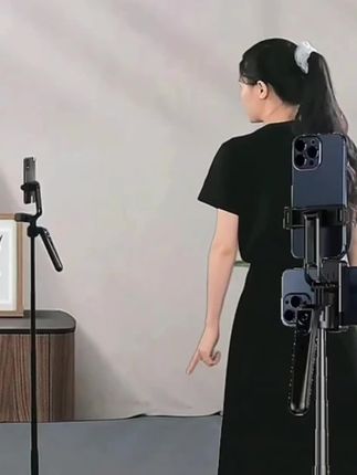 三轴智能跟拍云台人脸追踪全自动跟踪自拍神器#自拍神器 #自动跟踪拍照神器 #三轴只能跟拍