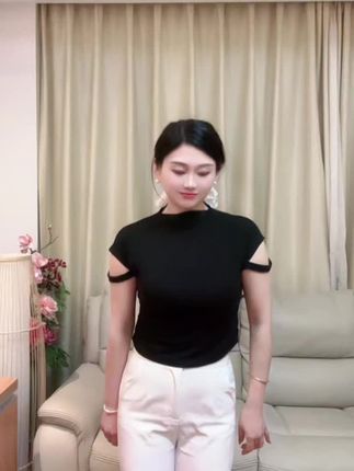 我曾爱你爱到发了疯,也曾想你想到犯过病,那种感觉不是幸福,而是非常痛苦#我曾爱你发过疯