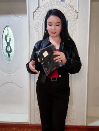 #打底衫半高领内搭女 #穿搭 #高级感穿搭 【早秋新款】2025微透长袖打底衫性感内搭半高领蕾丝衫女修身显瘦