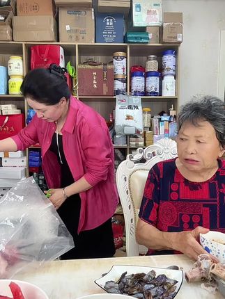 农家散养土黑猪大棒骨。