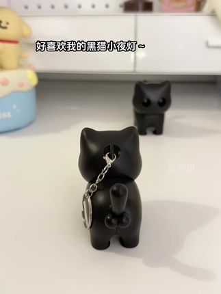 设计师你是懂开关设置的 还每按一下都有不同的叫声#小猫咪#夜灯#玩个很新的东西 #挂件