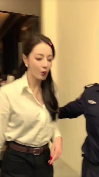 女神独美没有扶贫的义务#迪丽热巴