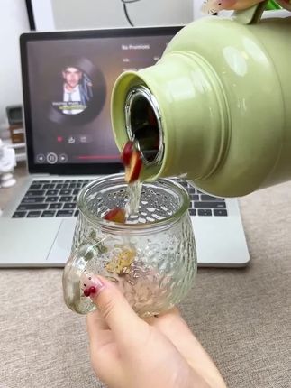 MDUOQ米多奇热水瓶,大容量好携带,48小时锁住温暖不流失!#好物推荐#米多奇热水瓶 #大容量#保温壶#实用