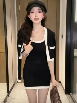 这套纯欲小香风套装,吊带裙搭针织开衫,穿上就是清冷气质美女,秋日出街美到犯规#时髦显瘦穿搭 #女神范穿搭 #气质穿搭女装 #气质日常穿搭 #热门穿搭推荐