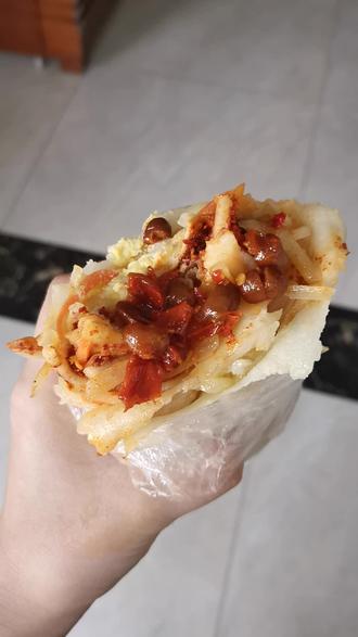 河南特色熬油酱豆子 微辣特辣超过瘾拌饭凉拌开盖即食配馍喝粥必备#一口沦陷的美味 #碳水带来的快乐谁吃谁懂 #馍馍加酱 #辣椒酱夹馍馍