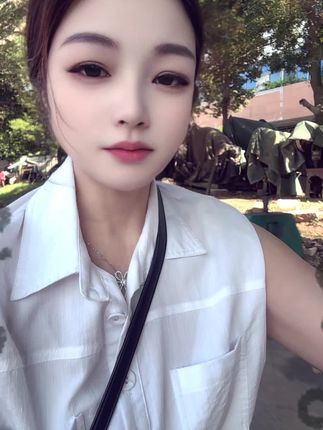 成年后有八难:钱难攒、班难上、情难守、觉难睡、话难说、心难静、人难懂、路难走,我也在其中,咱们都一样。