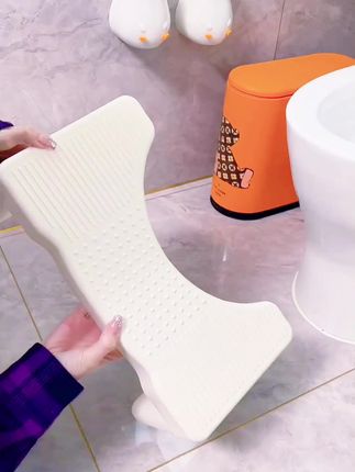踩上它,马桶变舒适坐厕,屈膝自然不费力,小户型也能轻松收纳,如厕更自在。