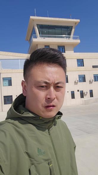 你知道无人机有多赚钱吗?#无人机 #低空经济 #caac无人机执照 #巴林左旗飞机场 @创作者流量扶持 @创作者百亿流量扶持