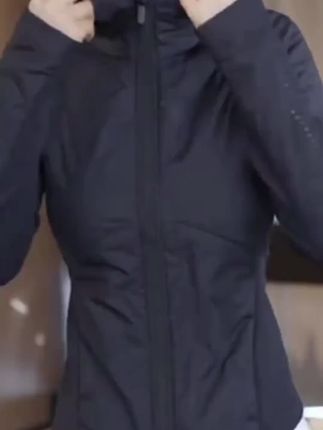 夹棉连帽短外套女2025新款修身气质小个子洋气轻薄夹克小棉袄#谁穿谁好看 #连帽外套 #小个子穿搭 #轻薄外套 #连帽外套