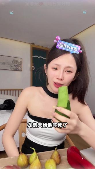 瑶瑶摔下去的瞬间,龙队一下子泪奔了,这藏不住的心疼也太好磕了 #ai瑶瑶 #龙浩天 #龙浩天瑶瑶