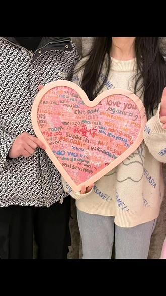 如果一句我爱你太过单薄,那就用100种不同语言来表达吧#礼物 #惊喜 #情人节 #拼图 #100种语言我爱你