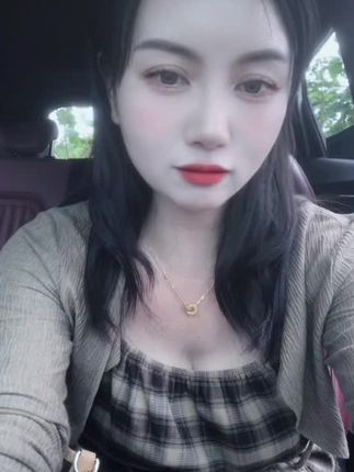 今日提问,你们男人是喜欢脸蛋好看的,还是身材好看的?