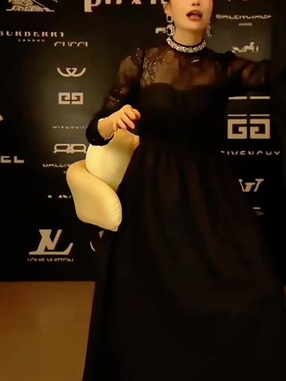 高端显瘦精致气质名媛连衣裙高级感正式场合时尚收腰裙子女#高级感穿搭 #优雅气质 #连衣裙 #黑色连衣裙 #时尚搭配