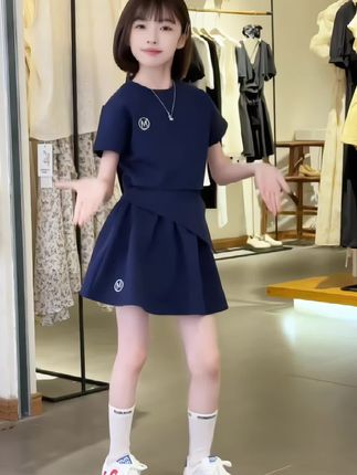 #我要上热门 女童夏季韩系短袖T恤+百褶裙裤套装时尚洋气休闲两件套 #夏季穿搭 #高品质童装 #出游穿搭 #洋气减龄 @DOU+上热门 @DOU+小助手 @巨量千川