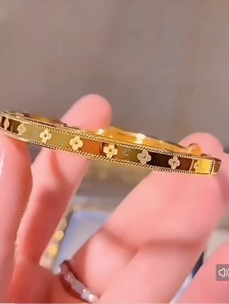 铜合金手镯 【精工版四叶草闭口手镯】金色轻奢网红爆款手环 #时尚饰品 #古法手镯 #传承手镯 #网红爆款饰品 #高端大气