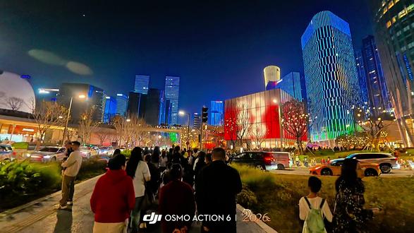 深圳人才公园灯光秀非常值得看,不过没看到无人机有点可惜,否则会震撼一万倍。#人才公园灯光秀