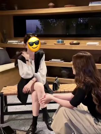 #时尚潮流穿搭 早秋穿搭一整套女2025新款韩版西装马甲飘带衬衫百搭短裙三件套#韩系时尚三件套 #气质优雅穿搭套装
