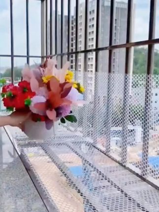 家里有小孩的一定要安装这个防护网,避免小孩攀爬窗户,发生意外 #阳台防护网#防护网 #好物推荐🔥 @抖加🔥上热门🔥dou+🔥热点宝