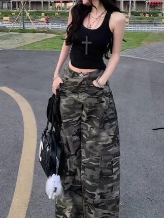 2025年新款迷彩服牛仔裤女#工装裤穿搭 #牛仔裤穿搭 #风格由心舒适由你