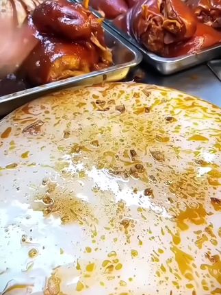 有了这个秘制卤料包~~在家就能做卤肉了!!软烂入味;;比买的还好吃。。#卤料包? #卤肉: #卤味 #妈呀太香了……