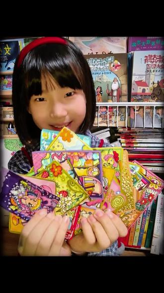 🌙:"小月亮抽不到的卡,小月亮会自己画的。"
#这画是用了亿点点魔法吧 #手绘小卡 #小马宝莉 #爱画画的孩子