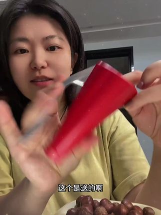 东北头茬大榛子~要送人就拍4袋的,有礼盒包装哈~ #懂榛帝  #东北榛子  #头茬  #太好吃了吧  #坚果