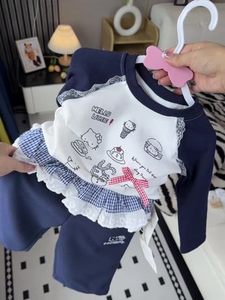 巨巨巨高品,没想到这么便宜的价格,就给女儿薅了一套适合幼儿园穿搭的港风运动卫衣小套装,穿着又好看活动起来又舒服,自带小屁帘韩里韩气,女儿可喜欢了,妈妈们赶紧试一试~#女童穿搭 #秋款新款#我的女孩#高品质童装 #骗你生女儿系列