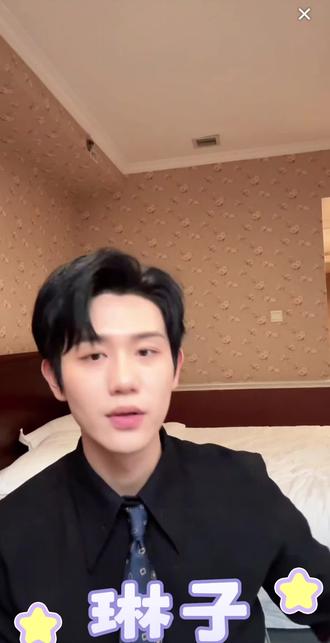 #那些年追过的剧 #白方文 #白方文直播 #白方文新剧 #白方文短剧
2026.01.29白方文新剧剧宣直播录屏分享