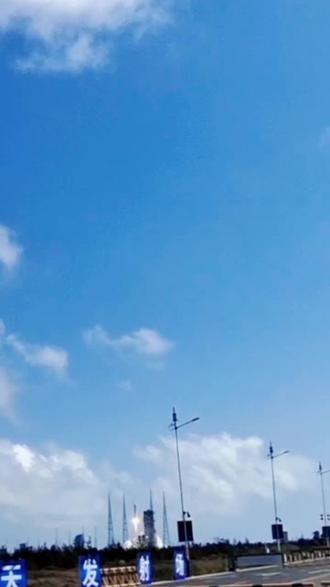 长征10号火箭在海南文昌首飞成功!
2026年2月11号11点长征十号甲运载火箭首飞……任务:验证新一代载人火箭技术,为后续载人登月奠定基础。此次飞行将搭载“梦舟一号”无人飞船,执行空间站交会对接试验。