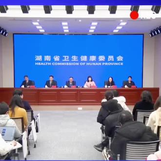 怪不得古时候人年龄都不大了,原来是过年放烟花pm2.5造成的.哈哈#禁放烟花 #烟花爆竹