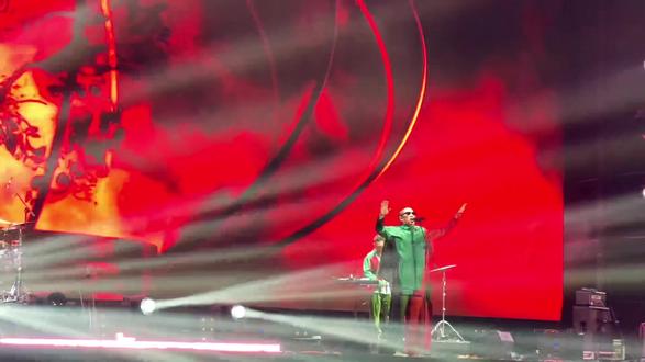 不敢发朋友圈,怕认识的人以为我有精神病 龙姨还是保守了,阜阳斑马穿了裤子
现场简直太燃了!
你们第二天有没有腿疼
#阜阳斑马音乐节 #二手玫瑰乐队 #二手玫瑰梁龙 #live音乐现场