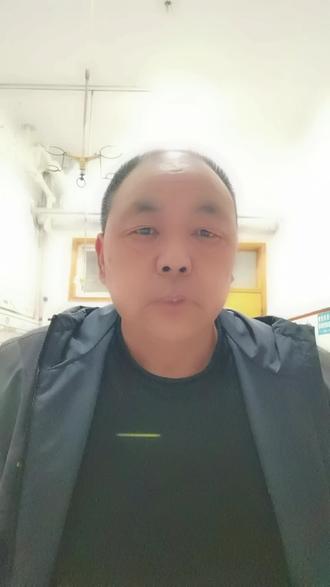 人比人气死人
咱不比也不攀
过好自己乐逍遥!
