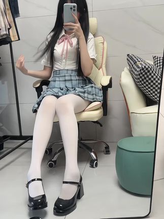我承认喜欢上你了#爱了爱了 #日常生活 #学院风穿搭 #软妹萝莉 #少女