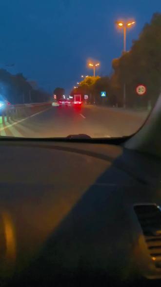 水手是个碎嘴子