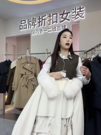 【l万人迷】海宁皮草女新款狐狸毛领兔毛内胆可拆卸显瘦派克服Q2366#派克服 #显瘦穿搭 #秋冬外套搭配 #高级感穿搭