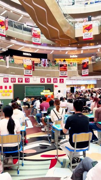 偷吃大赛重磅来袭,赶快评论区留言报名!!!#永望里 #偷吃大赛 #竞技 #
