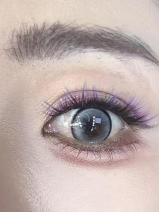 多巴胺彩色鸢微花,缤纷多彩的颜色上眼也是好爱呢#美睫分享 #人人都可以是睫毛精 #假睫毛