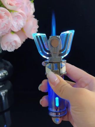 已经偷偷给男朋友安排上啦#迪迦奥特曼 #变声器 #打火机 #送男友的打火机推荐 #变身器打火机