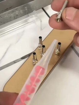 美缝剂打胶#省胶器#美缝工具#新手打胶#双管美缝剂#不跑偏