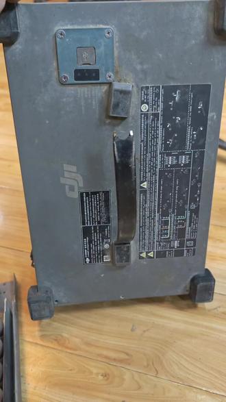 大疆T60无人机充电器维修服务来啦,ac模块输入接口更换专业靠谱,帮你解决充电烦恼。有需求可私信
#大疆 #无人机充电器维修 #电路板维修 #大疆植保无人机 #大疆t100