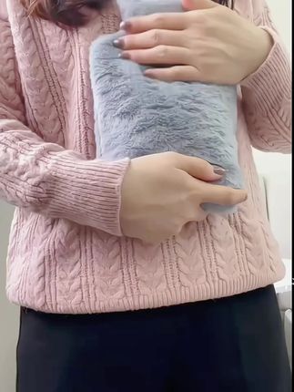 毛绒防爆暖水袋,女学生被窝专用,温暖一冬! #防爆热水袋 #学生暖水袋 #毛绒暖水袋 #注水暖手宝 #毛绒暖手宝