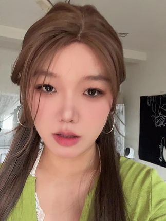 回复 @梧桐本色内衣勉县店小杜的评论 姐妹是他家的 我一般不醒发 因为我不会😂 我上班日常都带 没有一眼假的那种感觉#菱形脸 #菱形脸发型参考 #假发造型 #假发 #好物安利